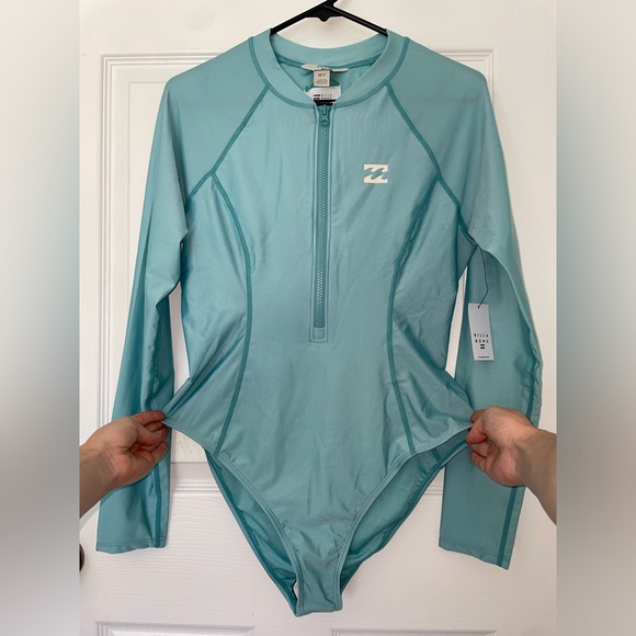 Billabong Long Sleeve Swimsuit (XL)